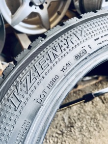 275 45 20 Kumho I'zen RV Asymmetric. Фото 9