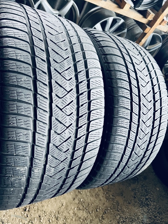 315 35 21 Pirelli Scorpion Winter RFT[2925] 