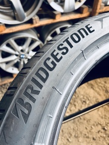 285 40 22 Bridgestone Potenza Sport . Фото 9