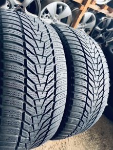 235 40 19 Hankook Winter i'Cept Evo3