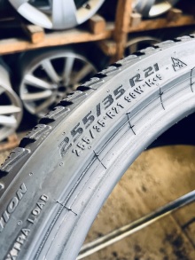 255 35 21 Pirelli P Zero Winter2. Фото 11