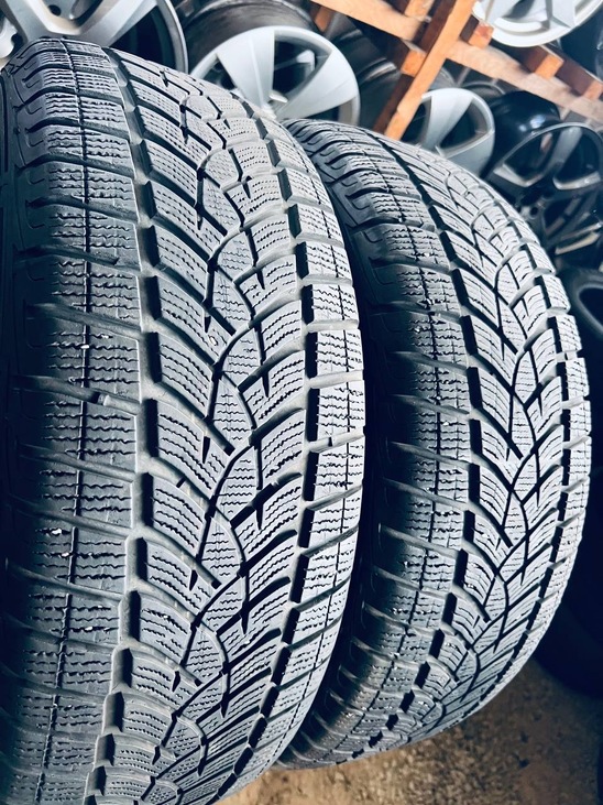 235 60 17 Goodyear UltraGrip Performance+