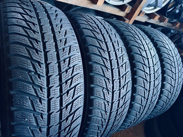 225 60 17 Nokian WR SUV3