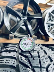 235 55 19 Hankook Winter I'Cept Evo3 X . Фото 8