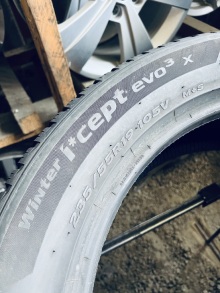 235 55 19 Hankook Winter I'Cept Evo3 X . Фото 11