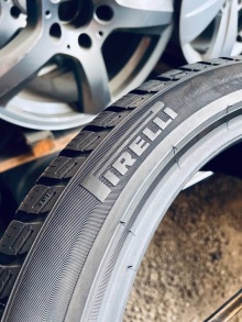 225 45 18 Pirelli Sottozero 3. Фото 9