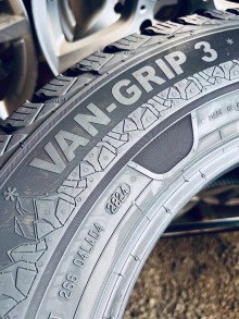 235 65 16C Semperit Van-Grip 3 . Фото 10