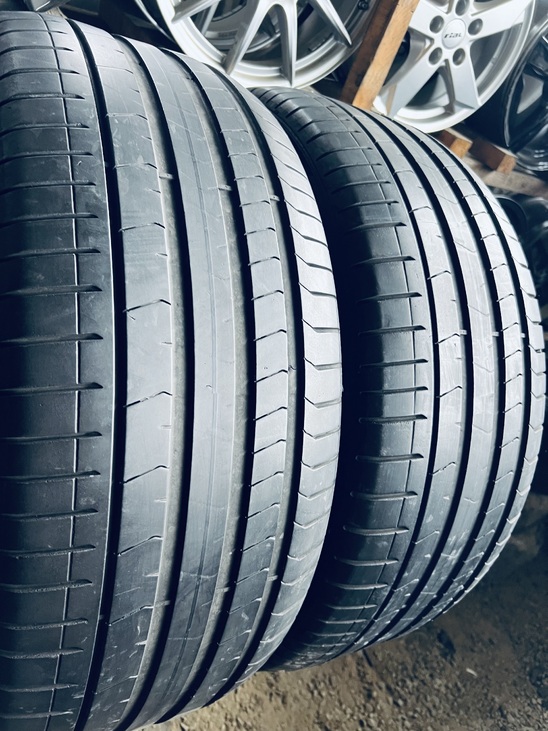 285 45 21 Pirelli P Zero