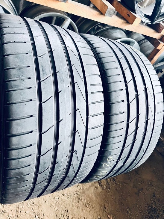 275 30 20 Hankook Ventus S1 Evo2 