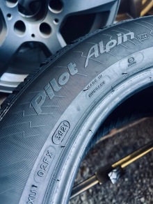 245 50 18 Michelin Pilot Alpin . Фото 10