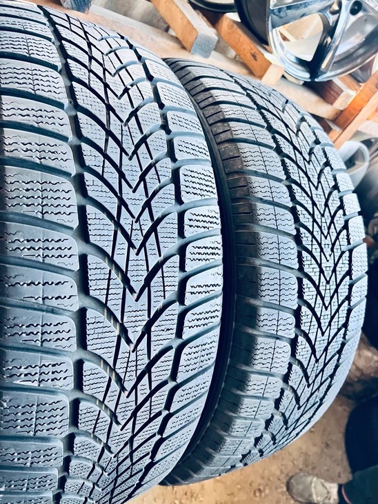 235 55 19 Dunlop SP Winter Sport 4D