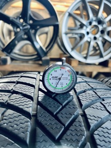 275 40 21 Bridgestone Blizzak LM005 . Фото 5