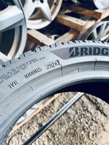 225 45 18 Bridgestone Blizzak 6 . Фото 13