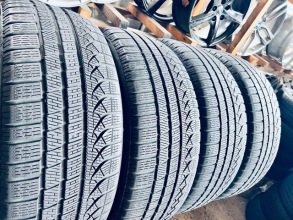 255 50 21 Pirelli P Zero Winter Elect 