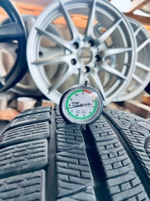 255 50 21 Pirelli P Zero Winter Elect . Фото 6
