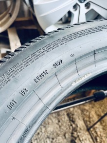 255 50 21 Pirelli P Zero Winter Elect . Фото 11