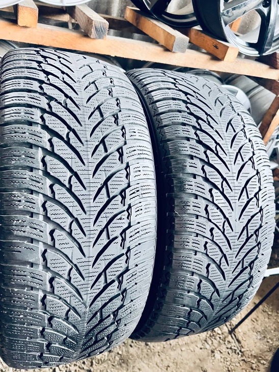 235 50 18 Nokian WR SUV4 
