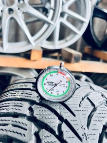 235 50 18 Nokian WR SUV4 . Фото 9
