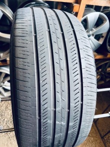 235 40 19 Goodyear Eagle Touring 