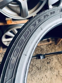 235 40 19 Goodyear Eagle Touring . Фото 8