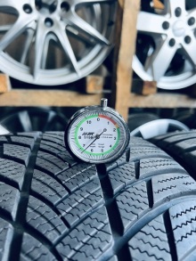 245 40 18 Bridgestone Blizzak LM001. Фото 7