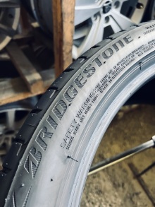 275 35 20 Bridgestone Potenza S001 RFT. Фото 9