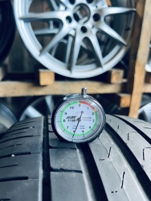 235 40 19 Pirelli Cinturato P7 . Фото 6