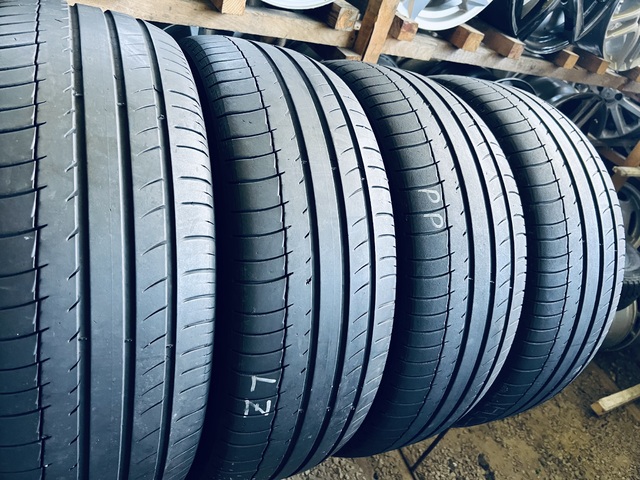 225 60 18 Michelin Latitude Sport