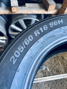205 60 16 Kumho WinterCraft WP52 . Фото 10