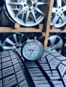225 40 18 Hankook Winter I'Cept Evo2. Фото 7