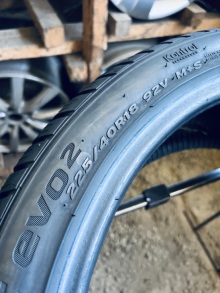 225 40 18 Hankook Winter I'Cept Evo2. Фото 10