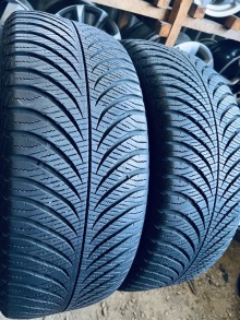 215 55 17 Goodyear Vector4Seasons Gen-2. Фото 4