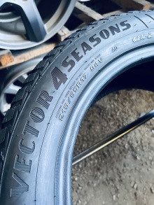 215 55 17 Goodyear Vector4Seasons Gen-2. Фото 10