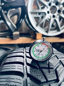 225 60 17 Hankook Winter I'Cept Evo3 . Фото 8