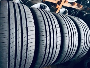 225 45 17 Goodyear Efficient Grip Performance. Фото 4