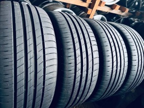 225 45 17 Goodyear Efficient Grip Performance. Фото 5