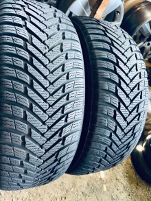 215 55 17 Nokian WeatherProof 