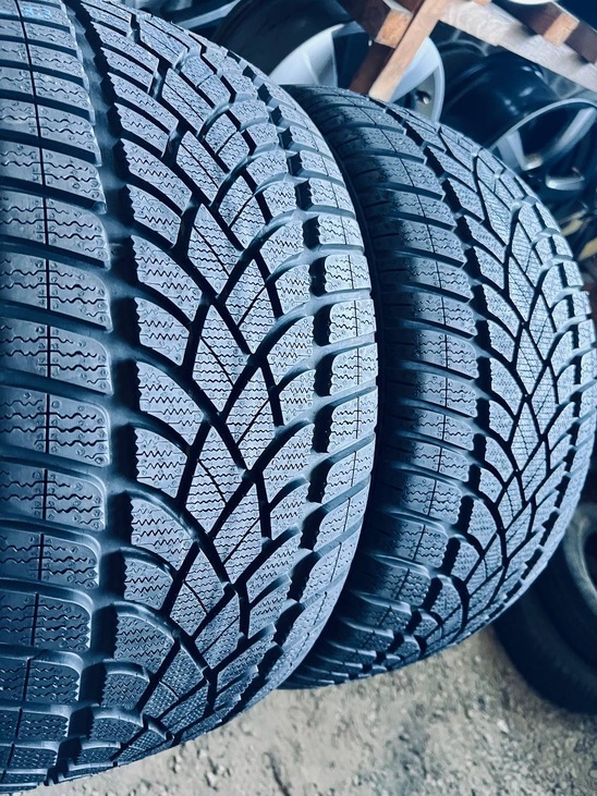 245 40 17 Dunlop SP Winter Sport 3D 
