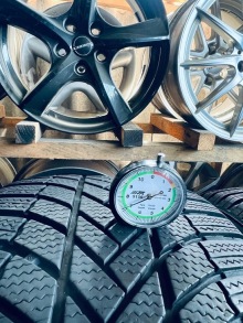 255 45 19 Bridgestone Blizzak LM005. Фото 8