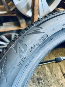 255 45 19 Bridgestone Blizzak LM005. Фото 9