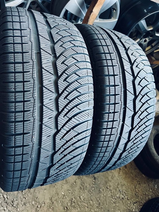 245 40 18 Michelin Pilot Alpin
