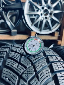 225 55 18 Goodyear UltraGrip Performance. Фото 8