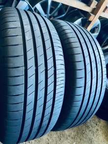 215 50 17 Goodyear EfficientGrip Performance 