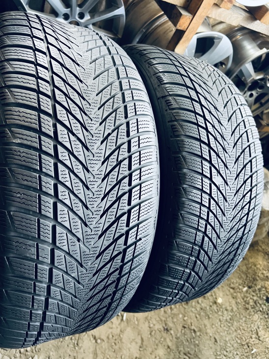 245 45 18 Goodyear UltraGrip Performance3 