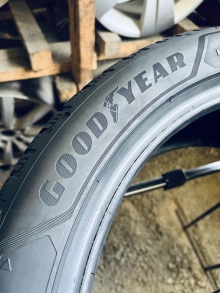 245 45 18 Goodyear UltraGrip Performance3 . Фото 7