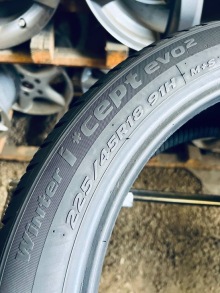 225 45 18 Hankook Winter I'Cept Evo2. Фото 9