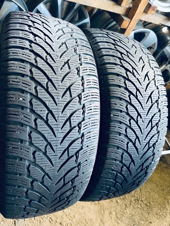 215 55 18 Nokian WR SUV4
