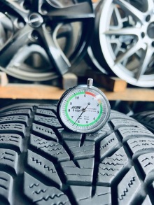 235 50 19 Hankook Winter I'Cept Evo3 X . Фото 7