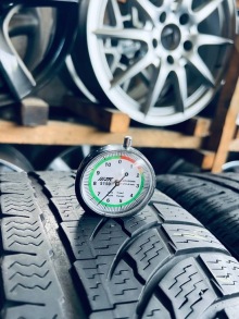 225 45 19 Nokian WR A4. Фото 7