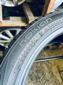 225 45 19 Nokian WR A4. Фото 6